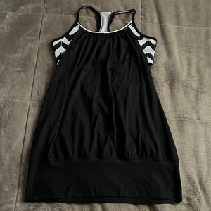 Lululemon No Limits Tank